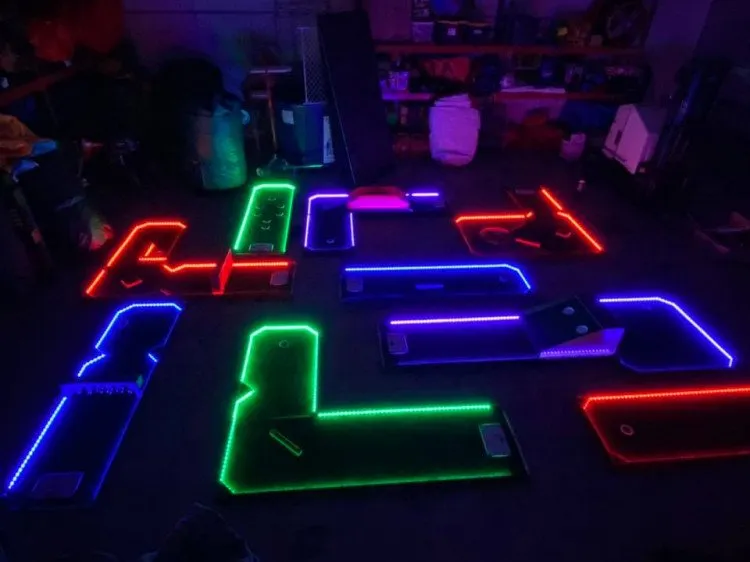 LED MINI GOLF 9 HOLE